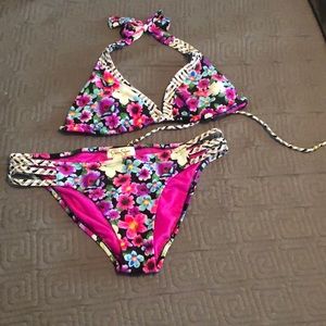 Jessica Simpson swim